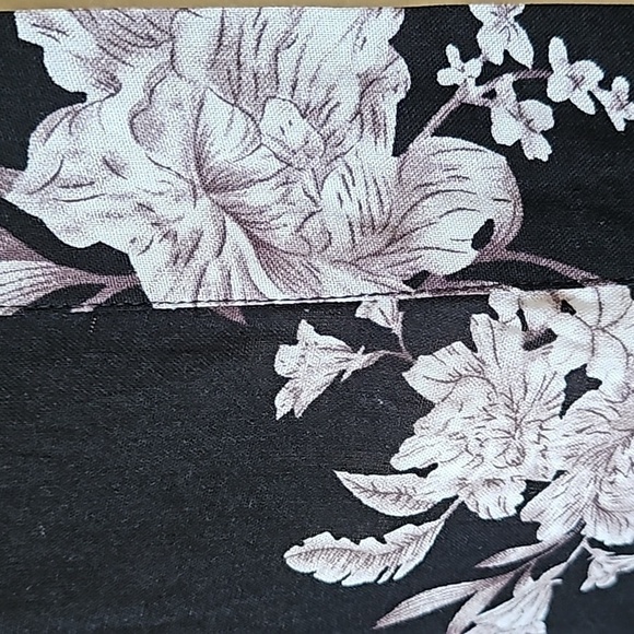 Spiritual Gangster Black Floral Print Front Tie Robe/Cover-Up - Picture 8 of 11